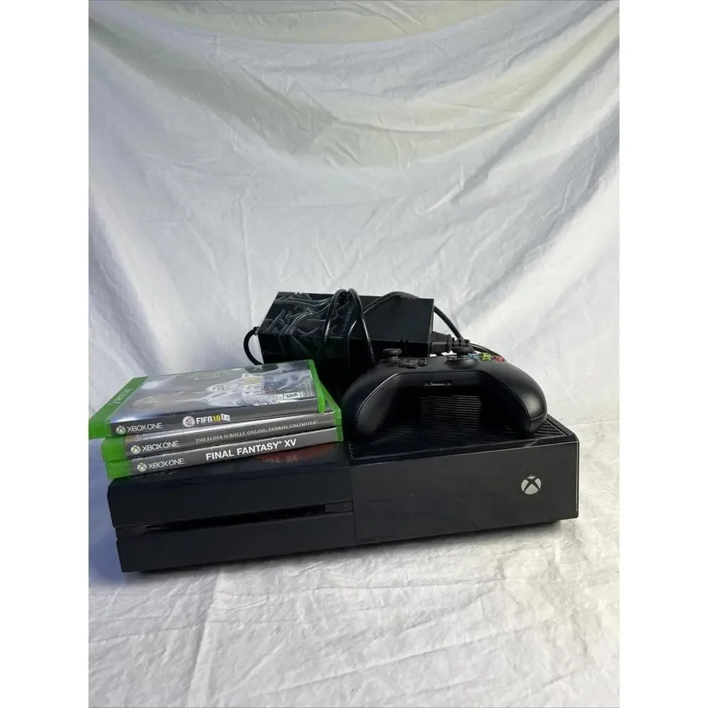 Microsoft Xbox One 500gb Home Console - Black +3 Games & Controller